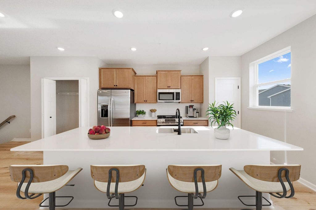 6726 Wildflower Way, Minnetrista, MN 55331