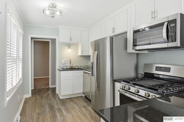 1902 S 14th Street, Omaha, NE 68108