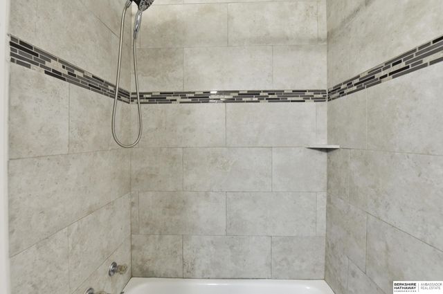 1902 S 14th Street, Omaha, NE 68108