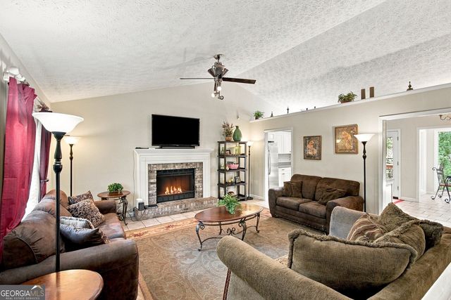 1204 Towne Harbor Court, Woodstock, GA 30189