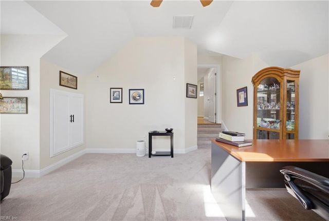 6109 Walkers Ferry LN, Suffolk, VA 23435