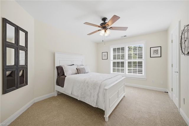 6109 Walkers Ferry LN, Suffolk, VA 23435