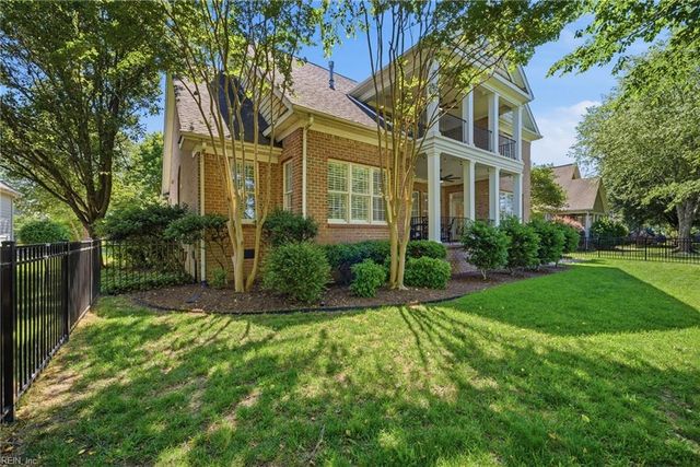 6109 Walkers Ferry LN, Suffolk, VA 23435