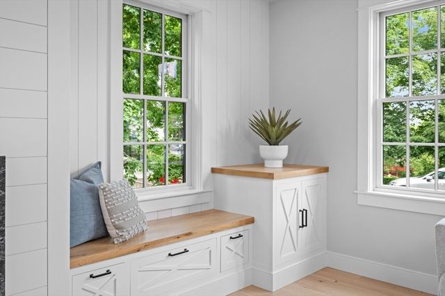 1 Stanley Ave, Newburyport, MA 01950