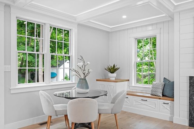 1 Stanley Ave, Newburyport, MA 01950