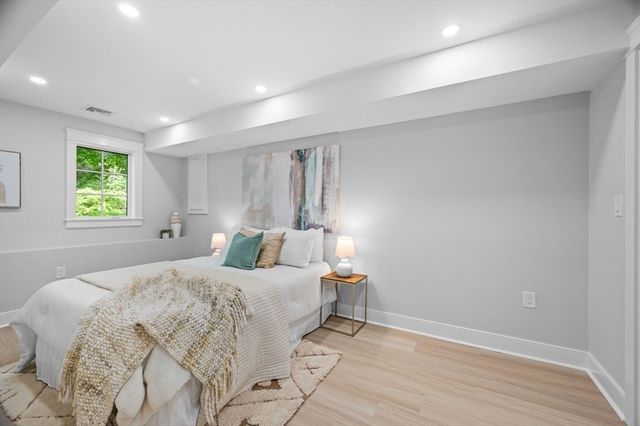 1 Stanley Ave, Newburyport, MA 01950