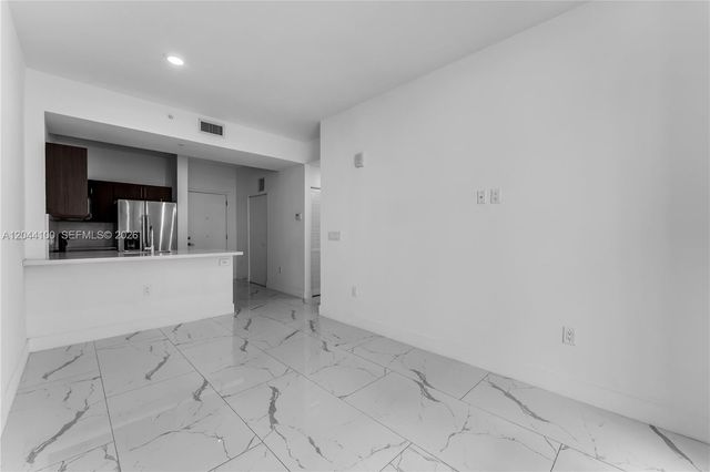 1 Curtiss Pkwy 312, Miami Springs, FL 33166