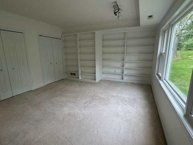 531 Heritage Drive, Ann Arbor, MI 48105
