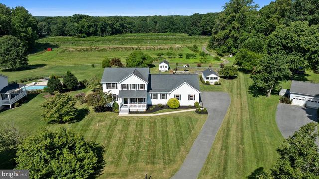7130 DECOY DR, Owings, MD 20736