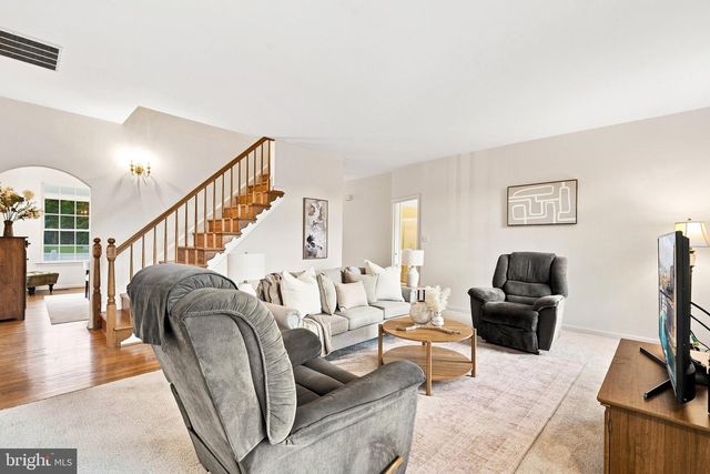7130 DECOY DR, Owings, MD 20736