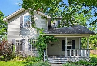 210 Days Avenue, Buchanan, MI 49107