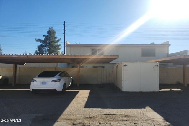 3105 W LOMA Lane, Phoenix, AZ 85051