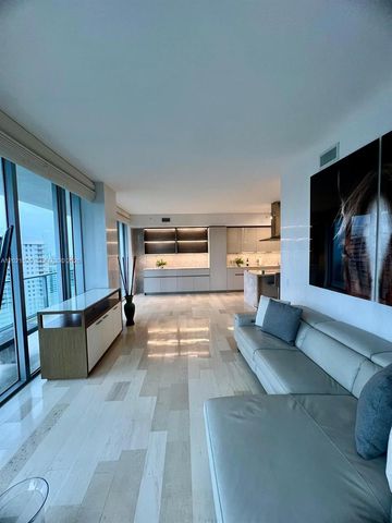 1300 E Brickell Bay Dr 3701, Miami, FL 33131