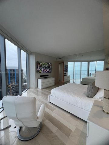 1300 E Brickell Bay Dr 3701, Miami, FL 33131