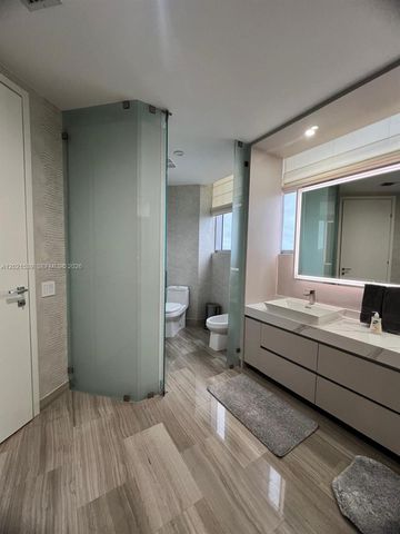 1300 E Brickell Bay Dr 3701, Miami, FL 33131