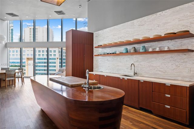 1300 E Brickell Bay Dr 3701, Miami, FL 33131