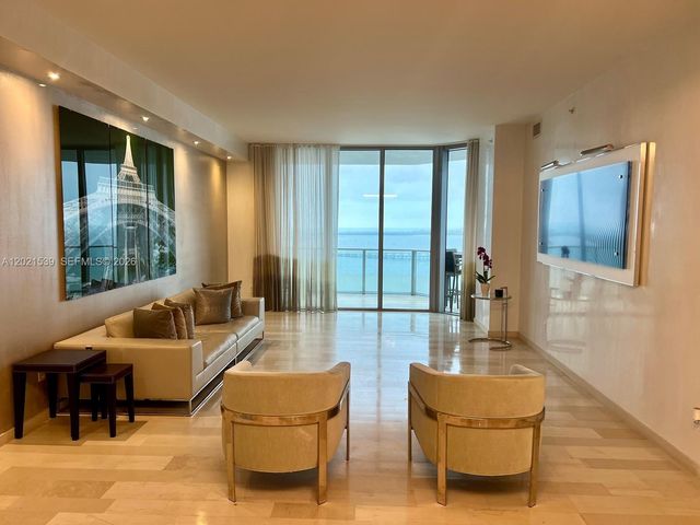 1300 E Brickell Bay Dr 3701, Miami, FL 33131