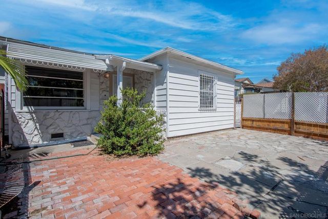 4682 Altadena Ave., San Diego, CA 92115