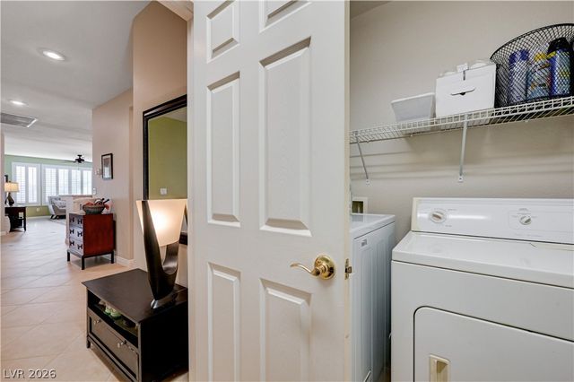 10241 Premia Place, Las Vegas, NV 89135