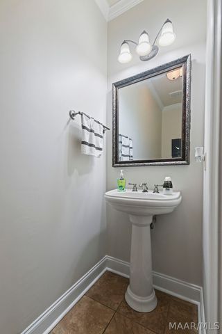 129 HERMITAGE Pass, Wetumpka, AL 36093