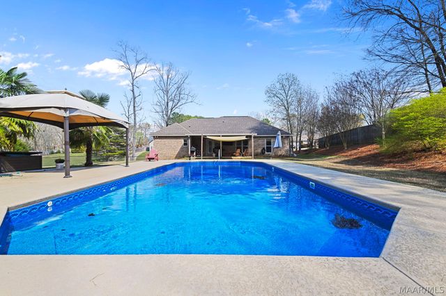 129 HERMITAGE Pass, Wetumpka, AL 36093