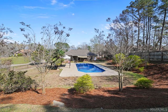 129 HERMITAGE Pass, Wetumpka, AL 36093