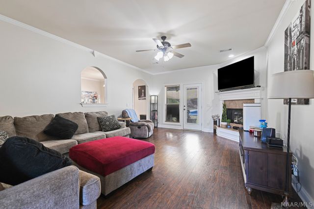 129 HERMITAGE Pass, Wetumpka, AL 36093