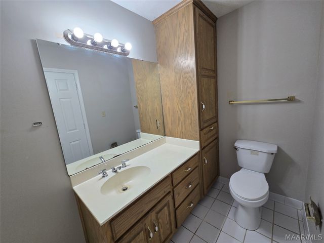 1413 County Road 43 ., Prattville, AL 36067