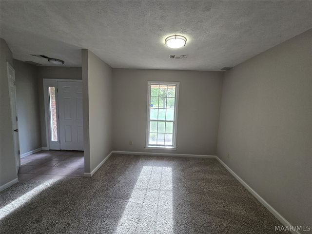 1413 County Road 43 ., Prattville, AL 36067