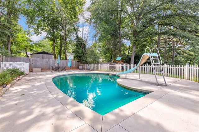 474 Royal Oaks Terrace, Stone Mountain, GA 30087