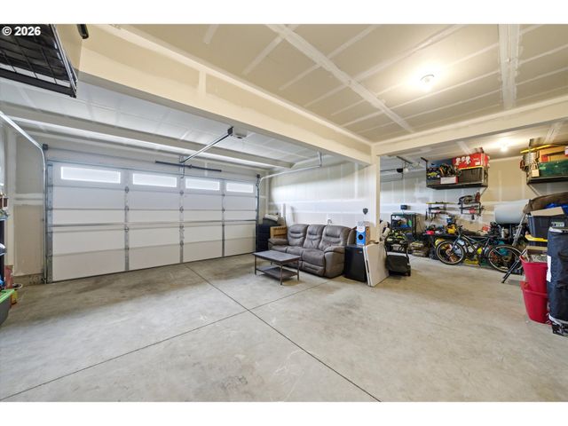 2 GREGORY St, Milton Freewater, OR 97862