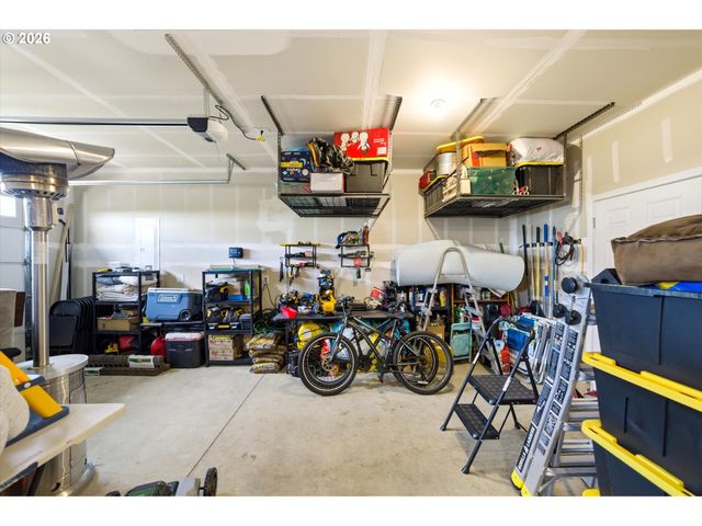 2 GREGORY St, Milton Freewater, OR 97862