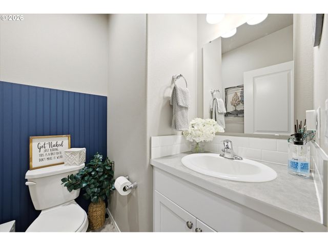 2 GREGORY St, Milton Freewater, OR 97862