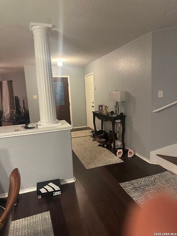 11230 FOREST PASS CT, Live Oak, TX 78233