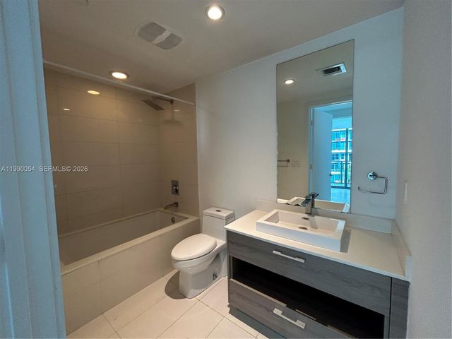 1300 S Miami Ave 1607, Miami, FL 33130