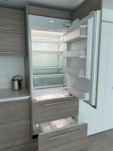 1300 S Miami Ave 1607, Miami, FL 33130