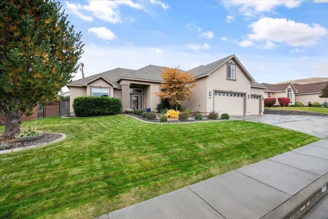 586 Lodi Loop, Richland, WA 99352