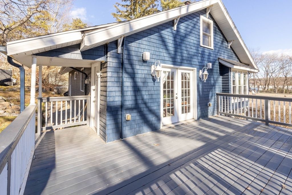 2 Mystic St, Worcester, MA 01607