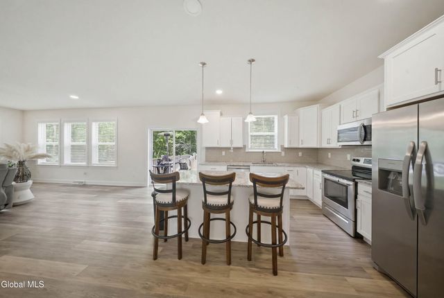 29 Stone Ridge Road, Wilton, NY 12831
