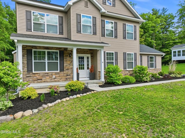 29 Stone Ridge Road, Wilton, NY 12831