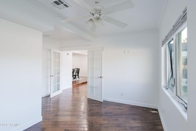 5328 E PINCHOT Avenue, Phoenix, AZ 85018