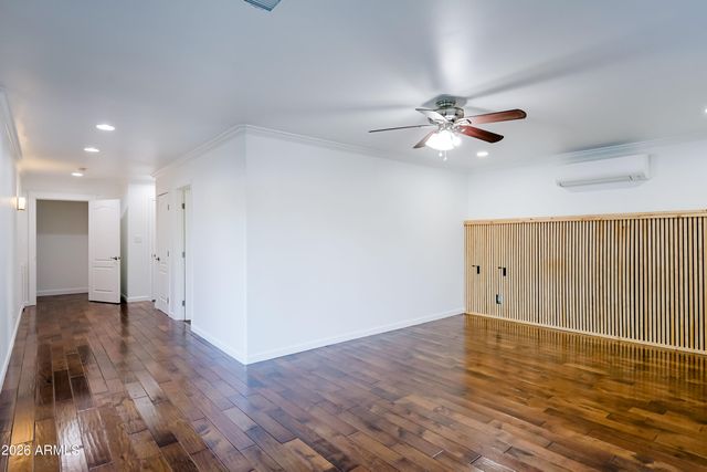 5328 E PINCHOT Avenue, Phoenix, AZ 85018