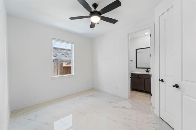 9818 Daffodil Springs Drive, Richmond, TX 77407