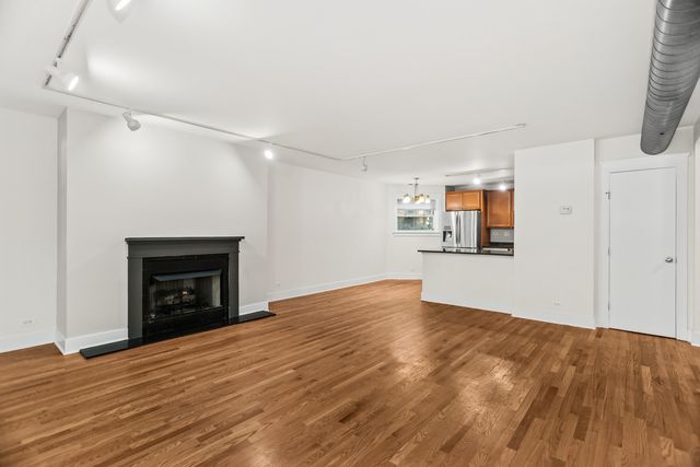1633 W Estes Avenue 1E, Chicago, IL 60626