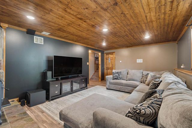 1138 ANCHOR DRIVE, Green Bay, WI 54313