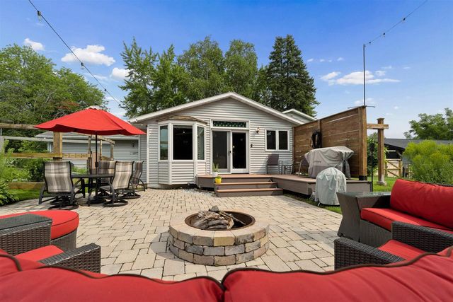 1138 ANCHOR DRIVE, Green Bay, WI 54313