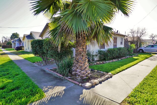 325 Neville Street, Hanford, CA 93230