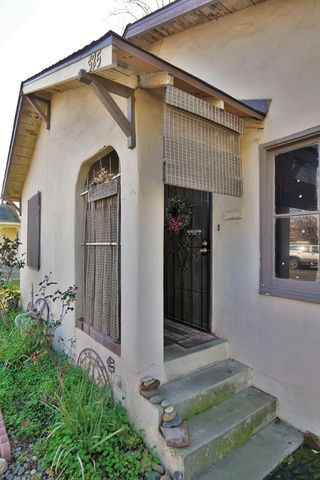 325 Neville Street, Hanford, CA 93230