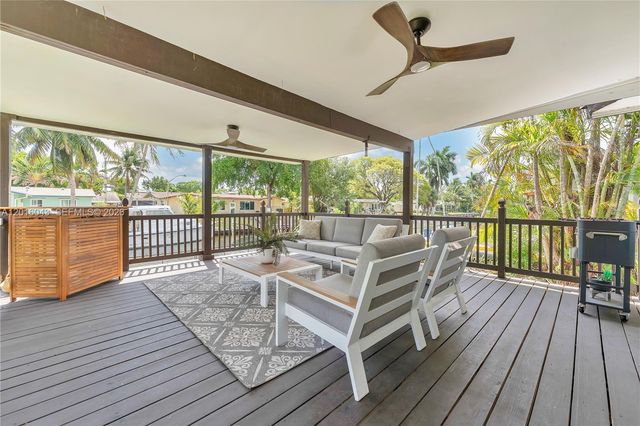 4440 SW 28th Ter, Dania Beach, FL 33312