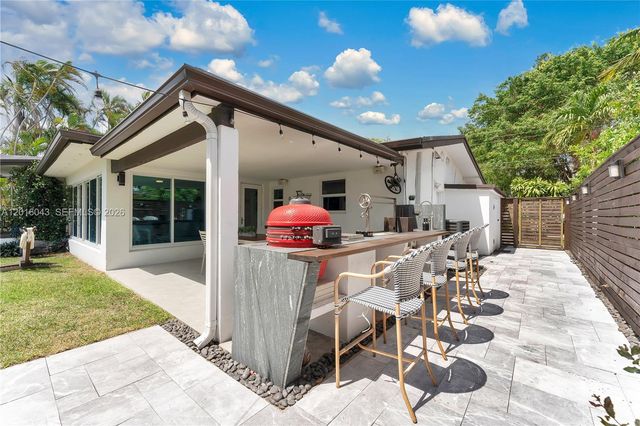 4440 SW 28th Ter, Dania Beach, FL 33312